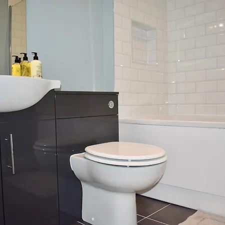 Modern 2 Bedroom Close To City Centre Apartment Dublin